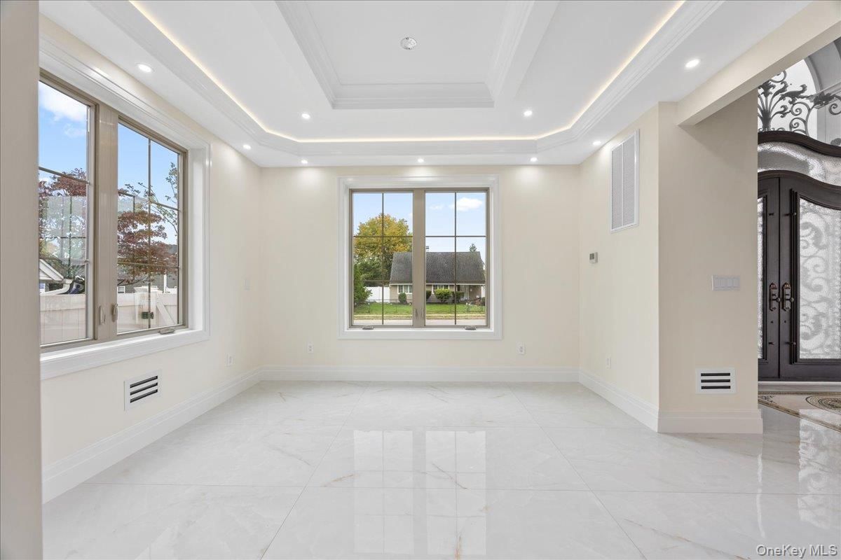 Empty room, Interior, Marble, Recessed Lighting