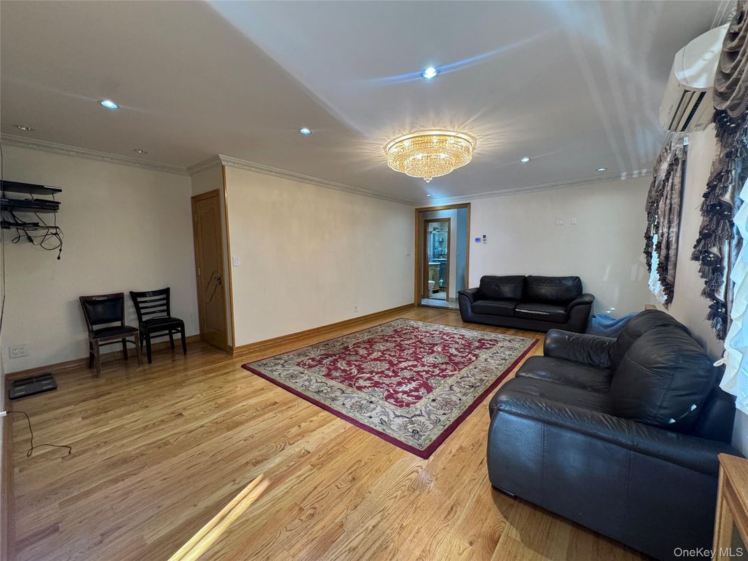 Chandelier, Interior, Recessed Lighting, Wood Texture Flooring