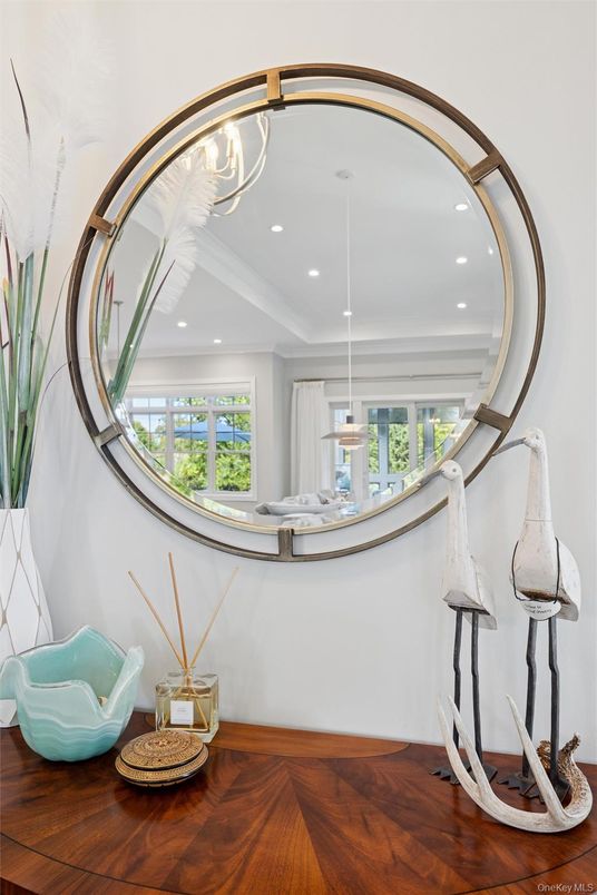 Interior, Pendant Lights, Recessed Lighting, Wood Texture Flooring