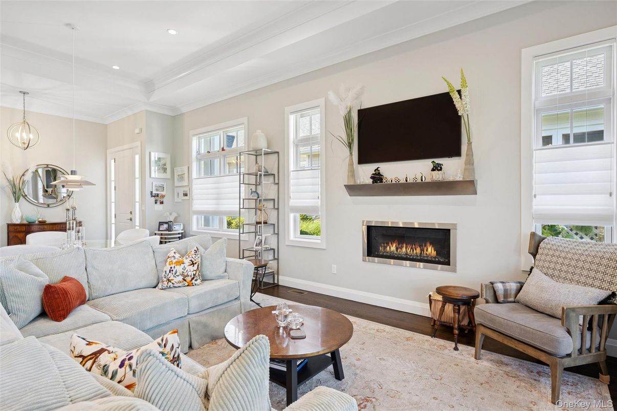 Fireplace, Interior, Living room, Pendant Lights, Recessed Lighting, Wood Texture Flooring