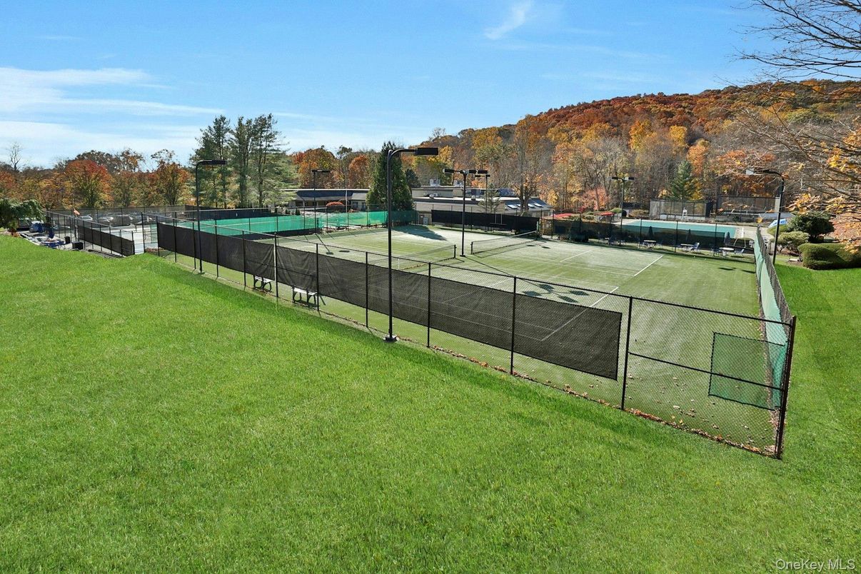 Exterior, Tennis Courts