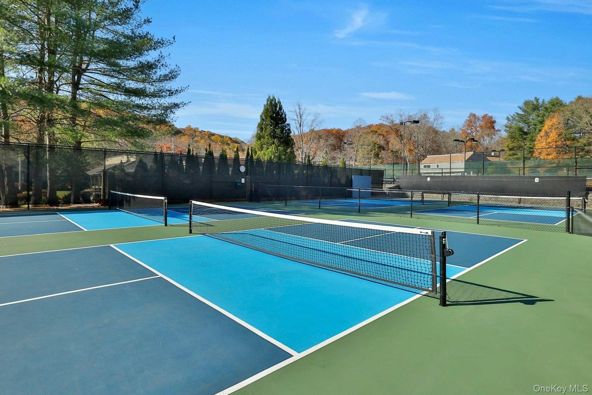 Exterior, Tennis Courts