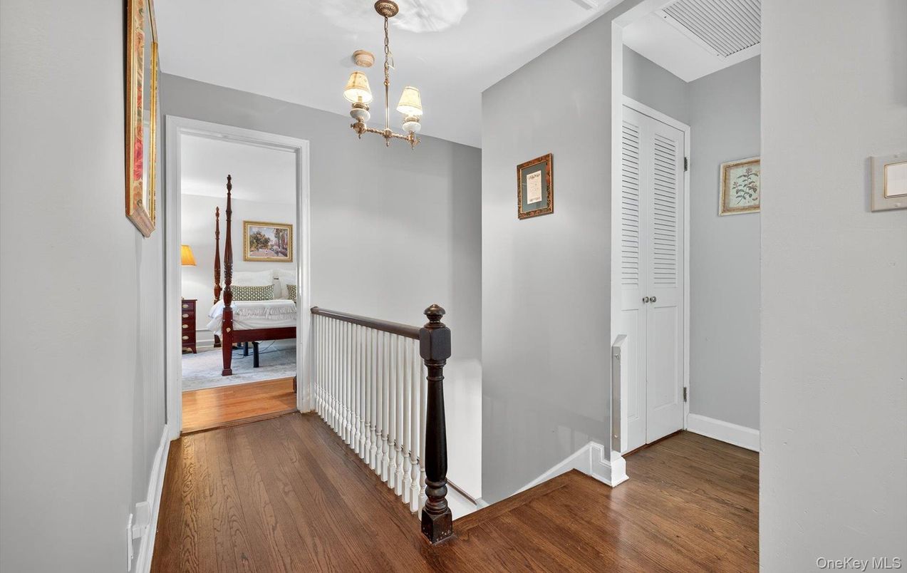 Chandelier, Interior, Wood Texture Flooring