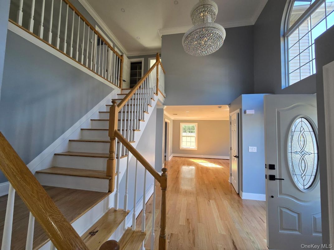 Chandelier, Interior, Recessed Lighting, Wood Texture Flooring