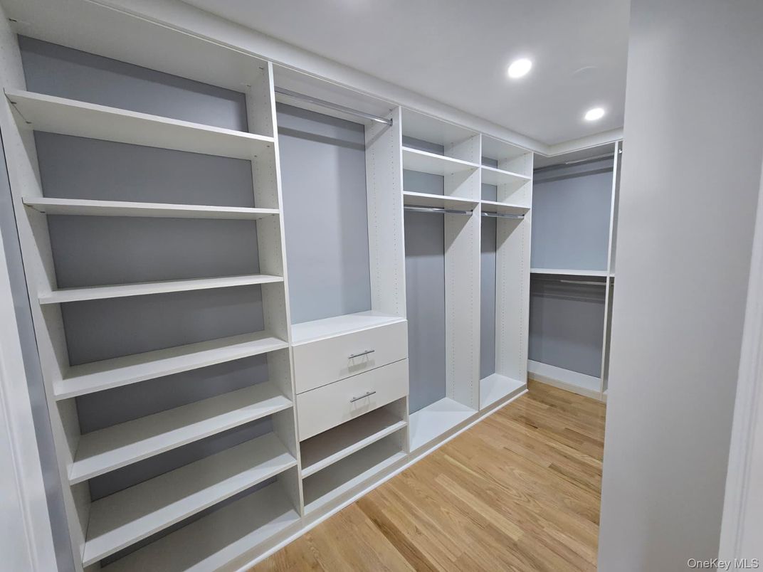 Interior, Recessed Lighting, Walk-in Closets, Wood Texture Flooring