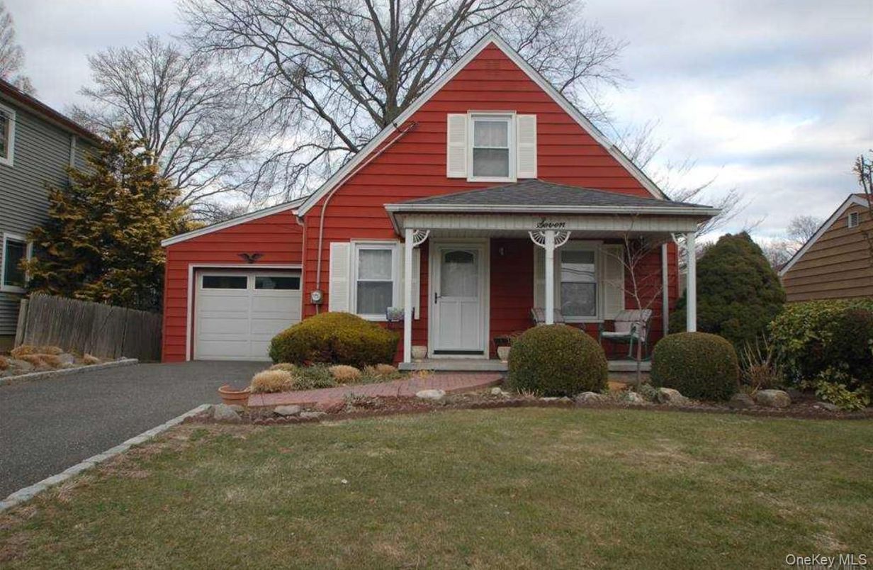 Attached, Exterior, Facade, A Frame