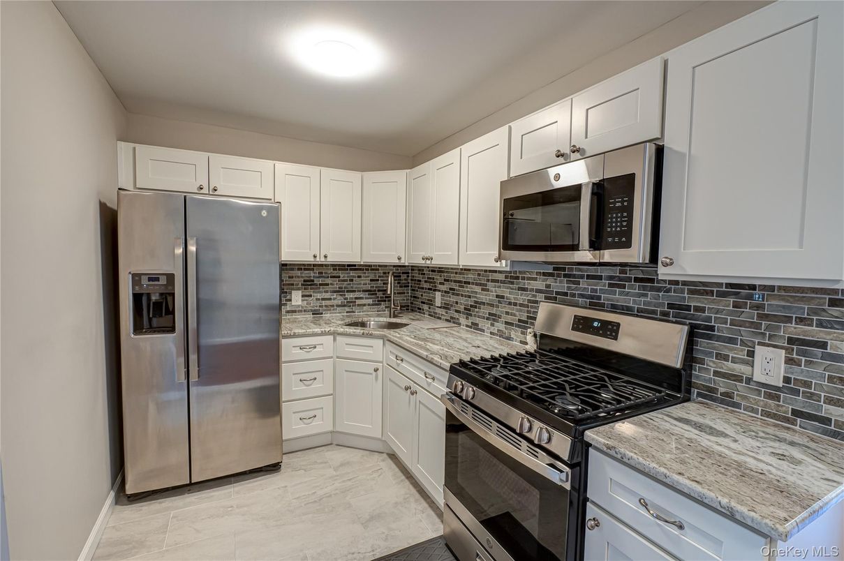 Interior, Kitchen, Marble, Stainless Steel Appliances