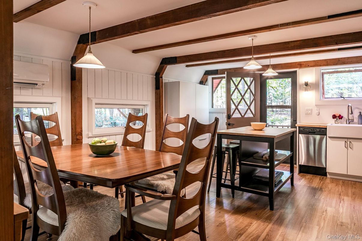 Dining room, Interior, Kitchen, Pendant Lights, Wooden Beams, Wood Texture Flooring