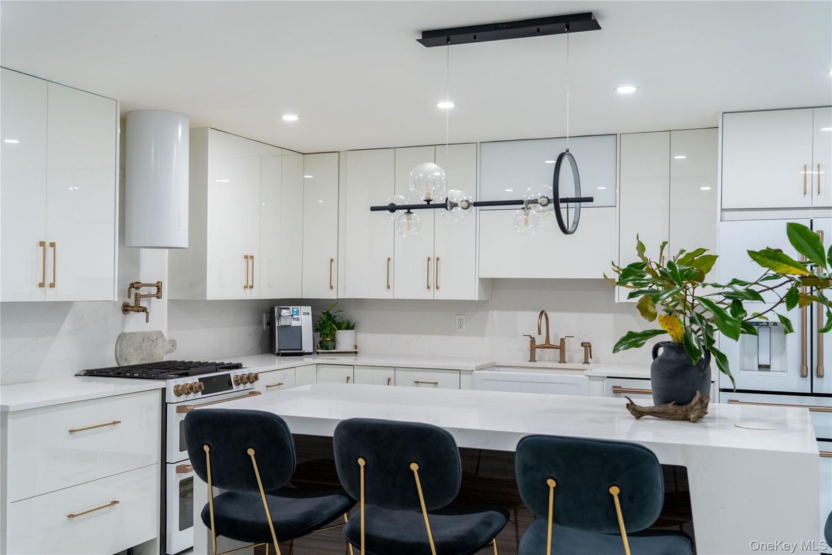 Interior, Kitchen, Pendant Lights, Recessed Lighting