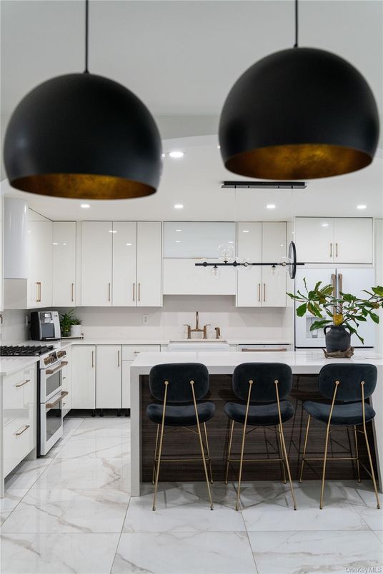Interior, Kitchen, Marble, Pendant Lights, Recessed Lighting
