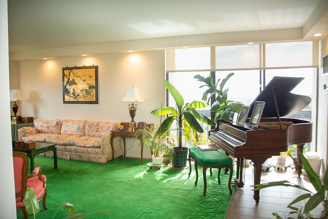 Interior, Living room, Piano, Recessed Lighting