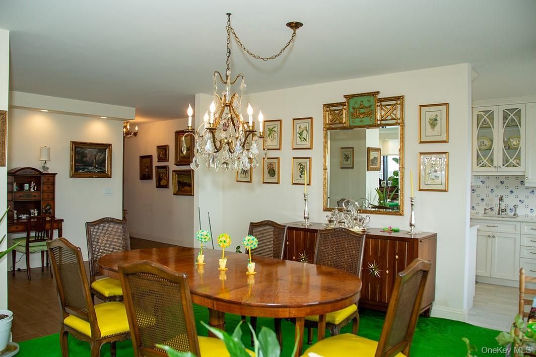 Chandelier, Dining room, Interior