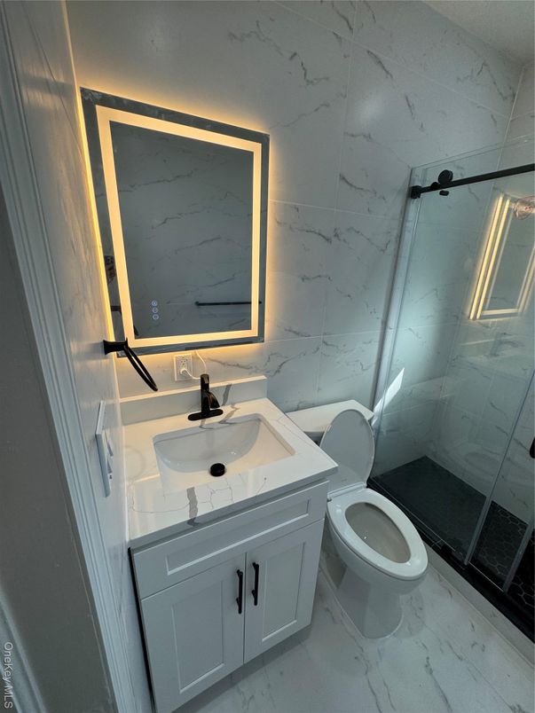 Bathroom, Interior, Marble, Marble Walls