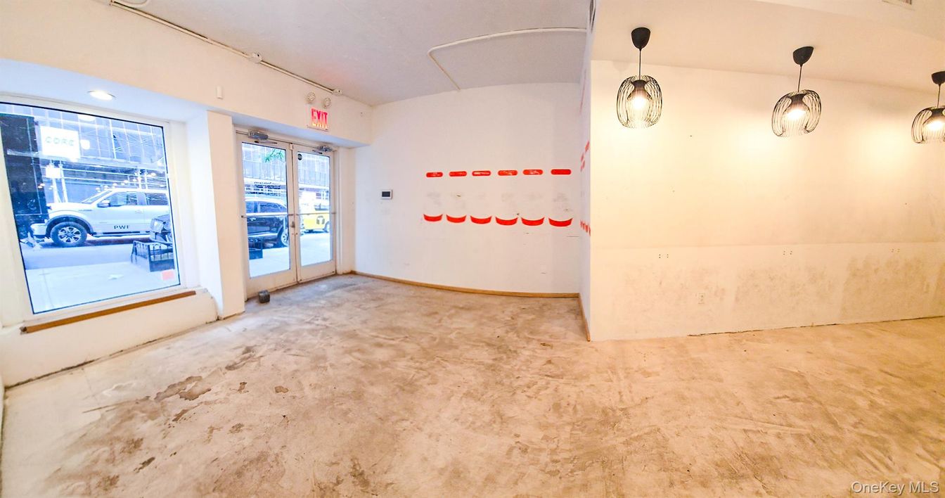 Empty room, Interior, Pendant Lights