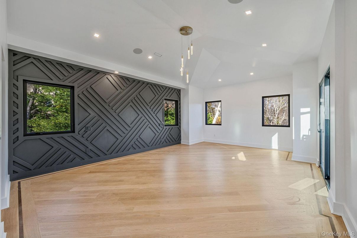 Empty room, Interior, Pendant Lights, Recessed Lighting, Wood Texture Flooring