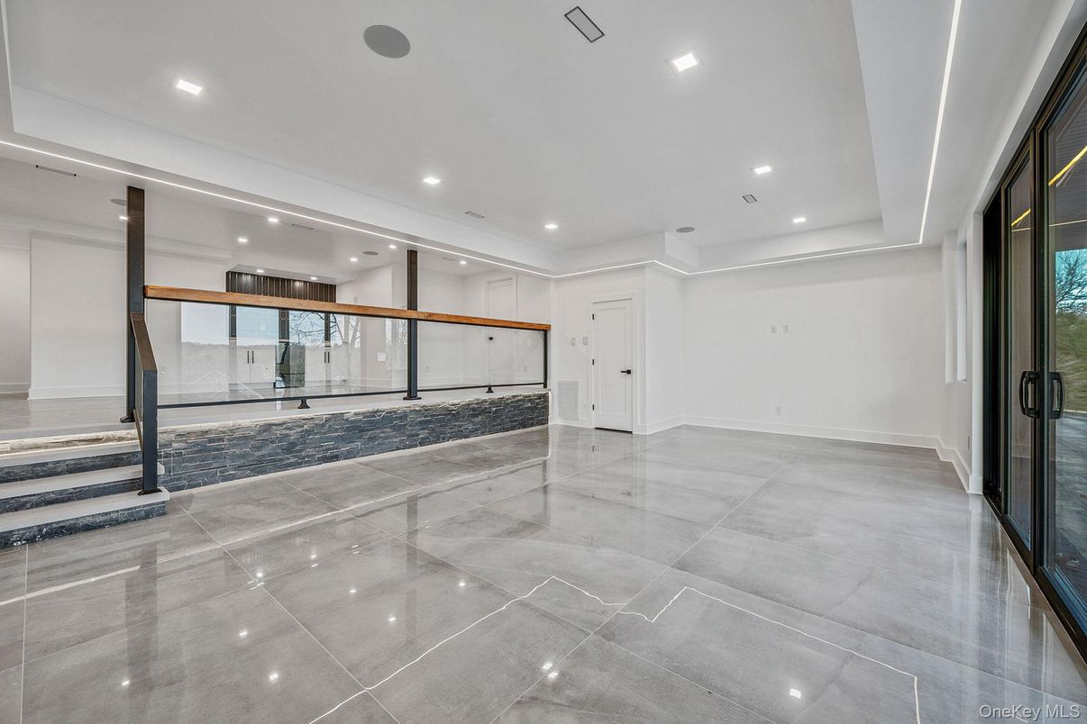 Interior, Recessed Lighting