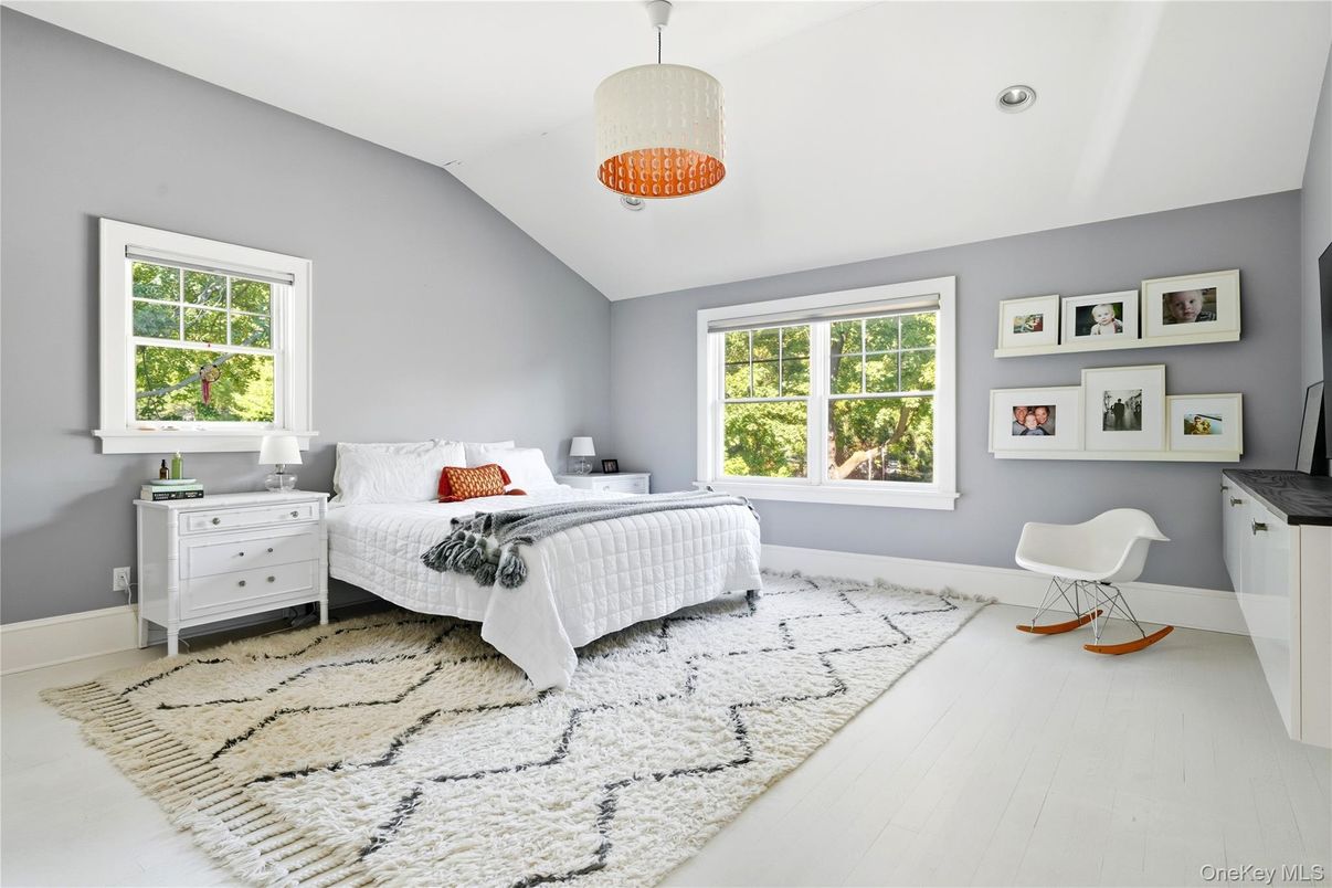Bedroom, Interior, Pendant Lights, Recessed Lighting, Wood Texture Flooring