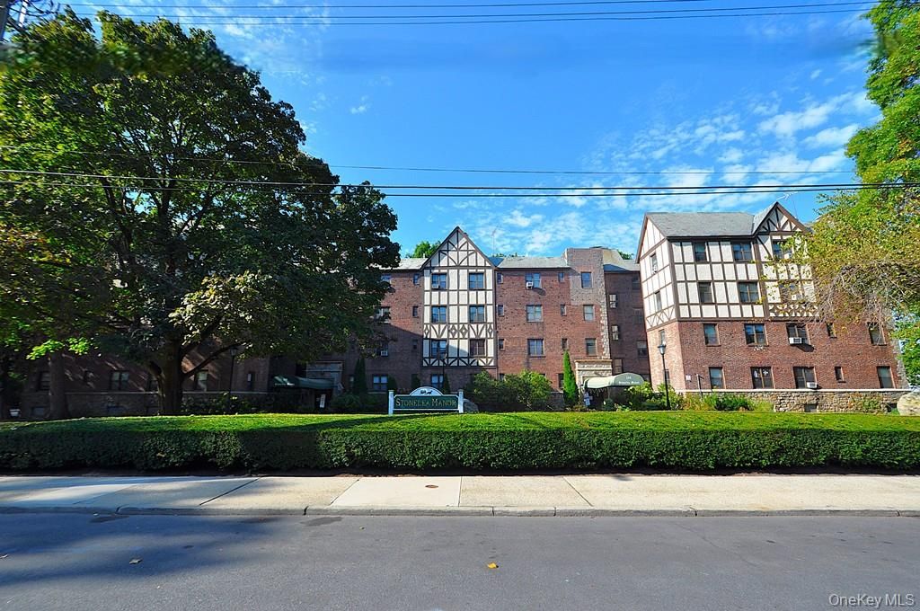 Exterior, Facade, Brick Facade, Condo Building