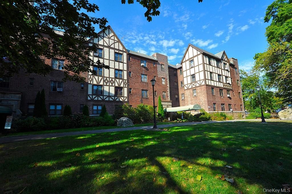 Backyard, Exterior, Facade, Brick Facade, Condo Building