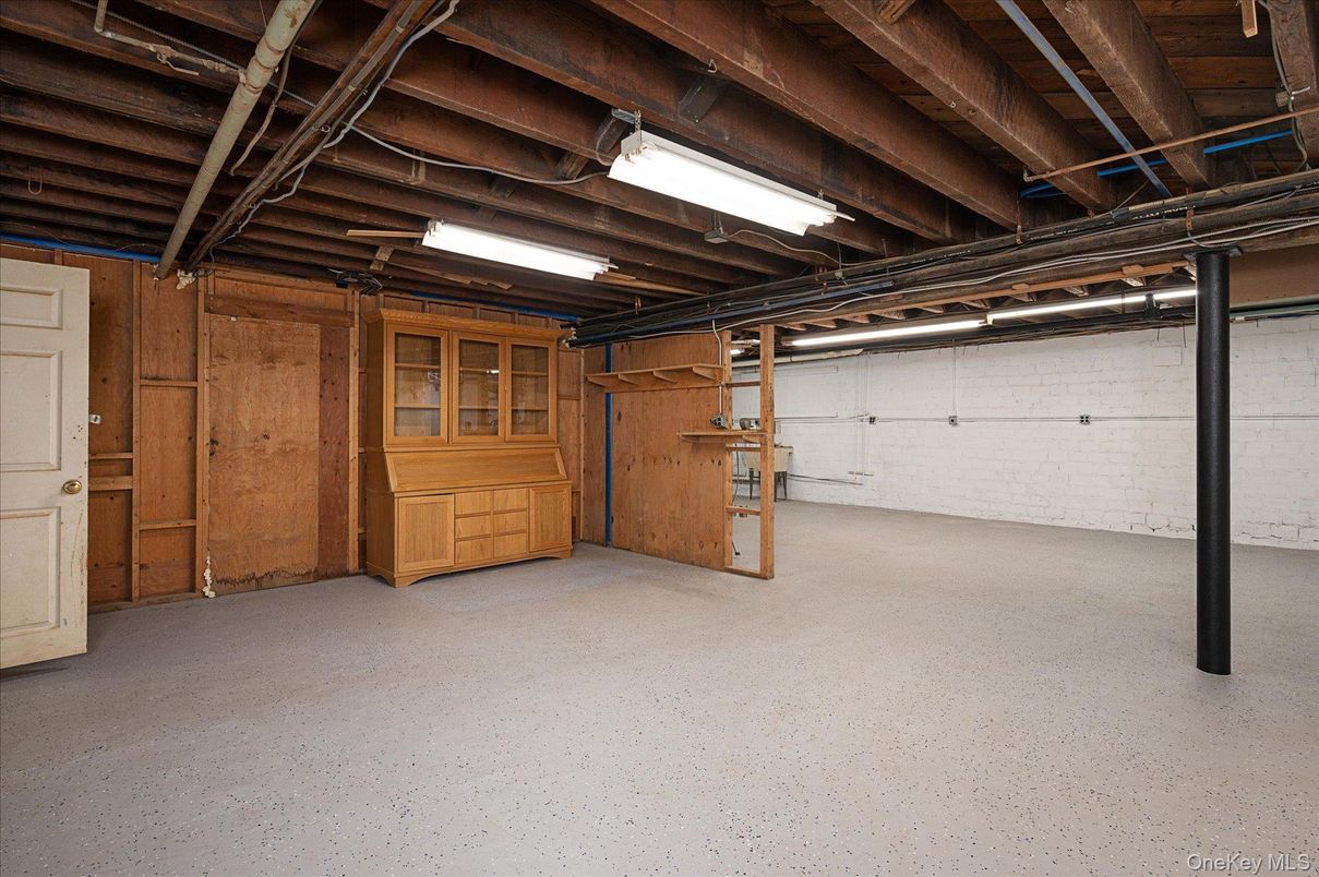 Garage, Interior, Wooden Beams, Wooden Ceilings, Wooden Walls