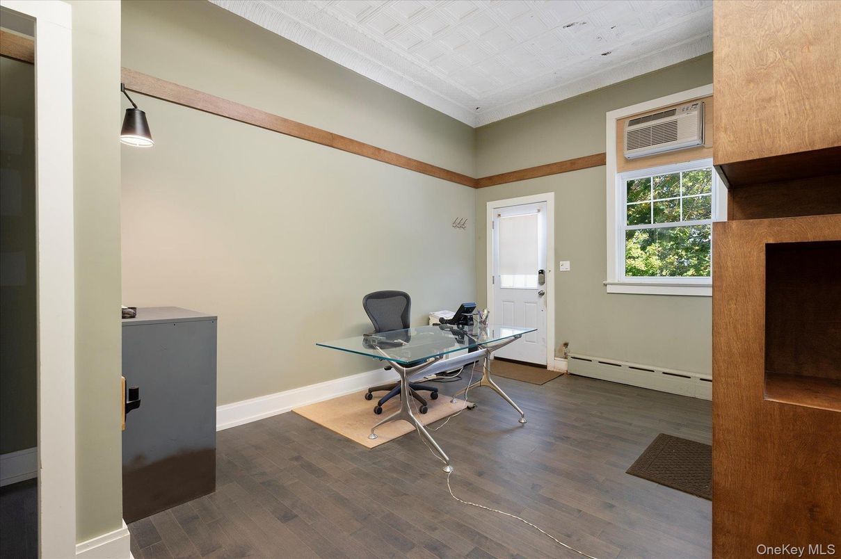 Home Office, Interior, Pendant Lights, Wood Texture Flooring