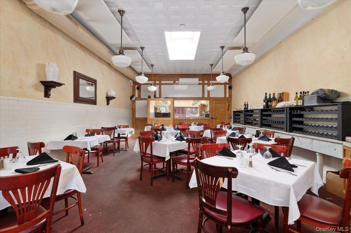 Dining room, Interior, Pendant Lights