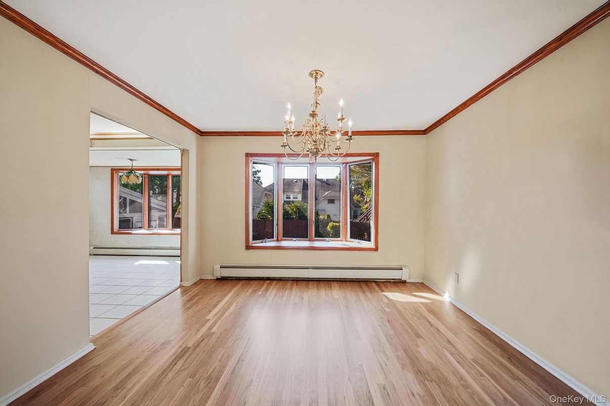 Chandelier, Empty room, Interior, Wood Texture Flooring
