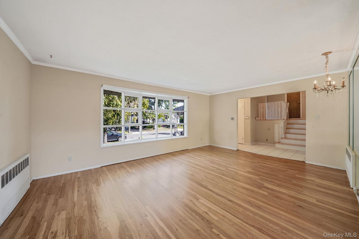 Chandelier, Empty room, Interior, Wood Texture Flooring