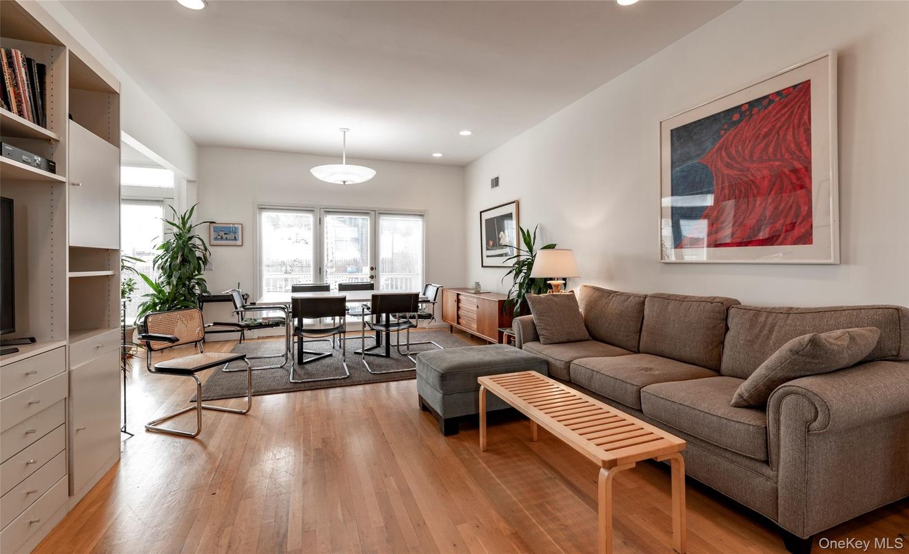 Dining room, Interior, Living room, Recessed Lighting, Wood Texture Flooring