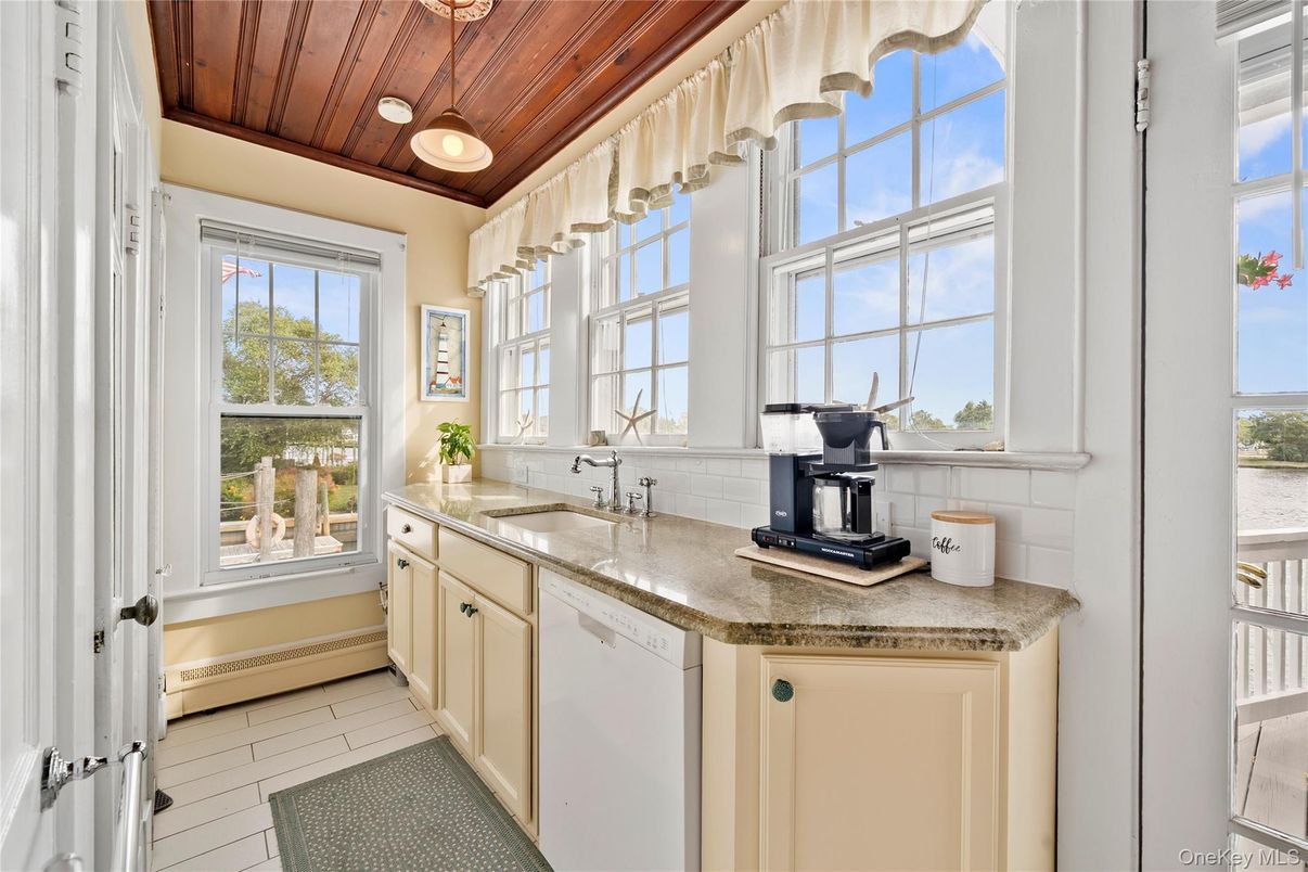 Interior, Kitchen, Recessed Lighting, Water, Wooden Ceilings