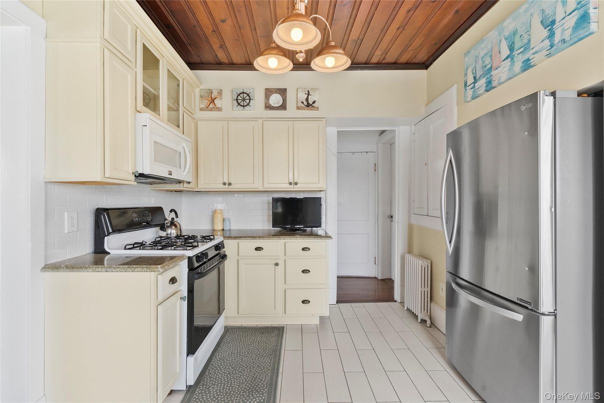 Interior, Kitchen, Wooden Ceilings