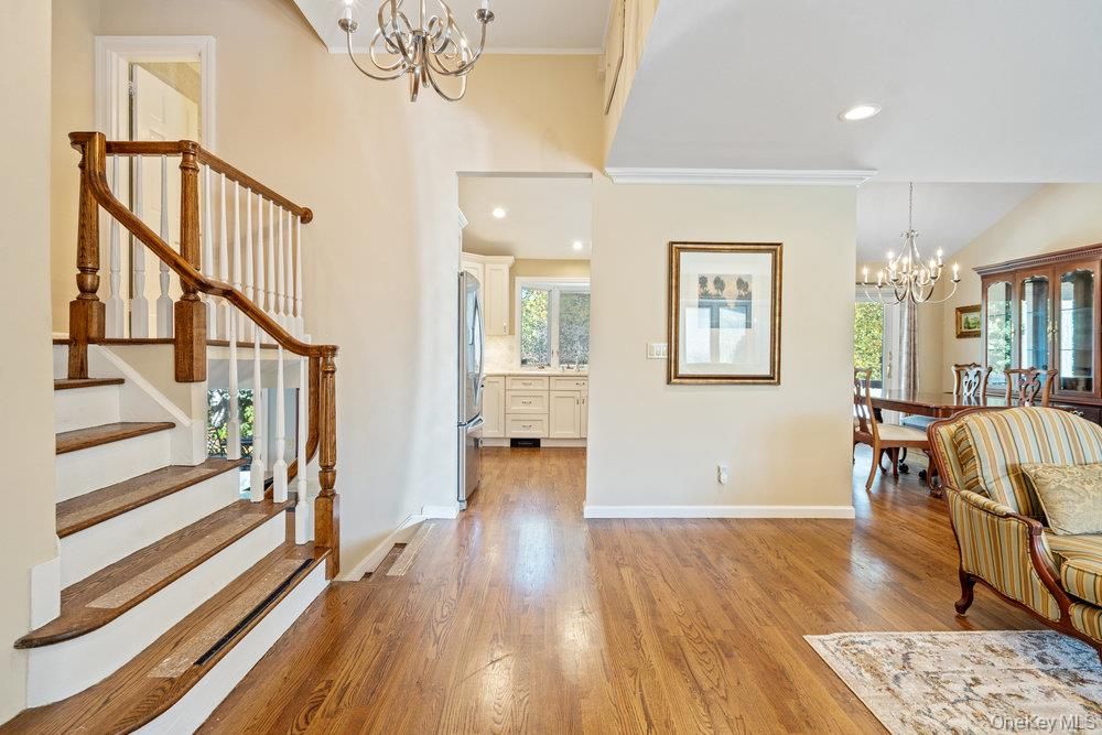 Chandelier, Dining room, Interior, Recessed Lighting, Wood Texture Flooring