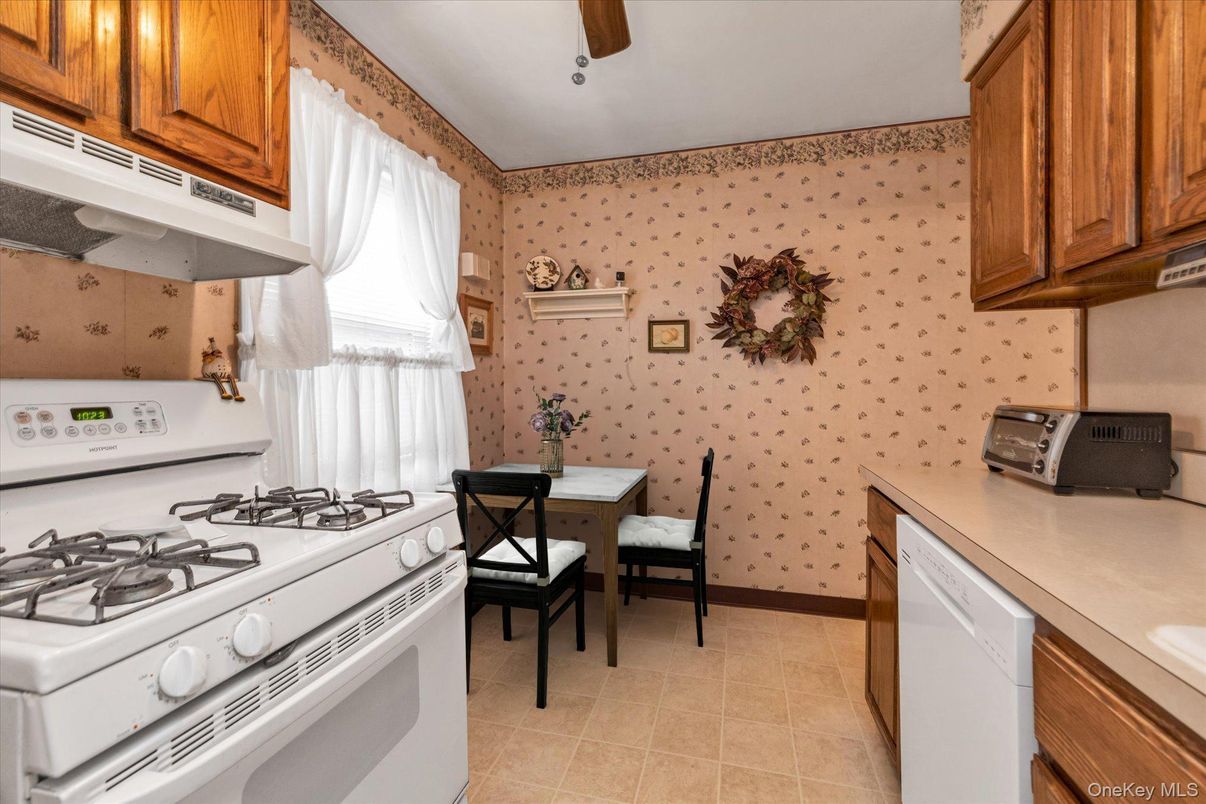 Dining room, Interior, Kitchen