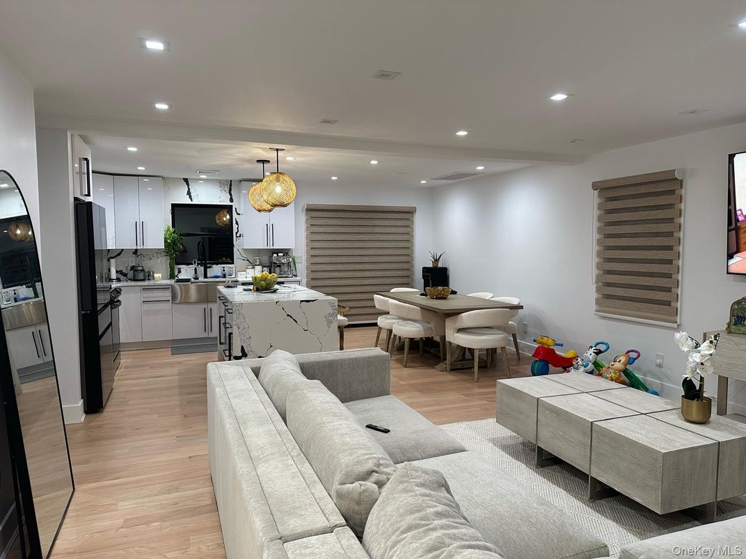 Dining room, Interior, Kitchen, Living room, Pendant Lights, Recessed Lighting, Wood Texture Flooring