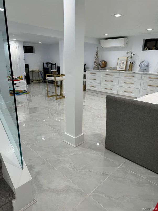 Interior, Marble, Recessed Lighting