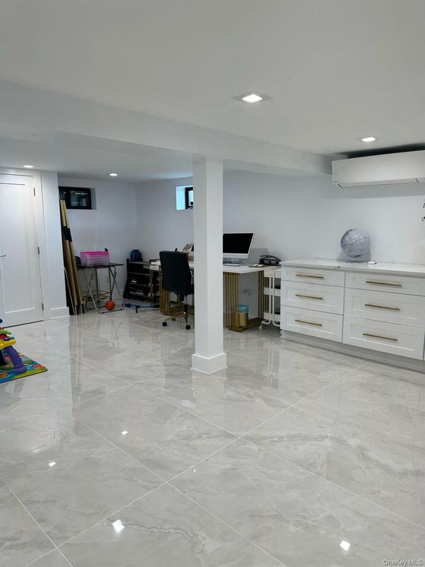 Home Office, Interior, Marble, Recessed Lighting