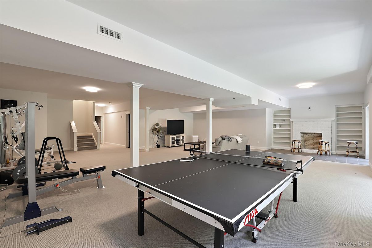Fitness Equipment, Game Room, Interior, Recessed Lighting