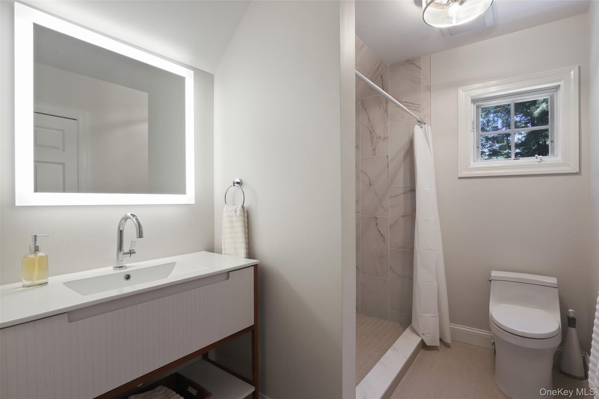 Bathroom, Interior, Marble Walls