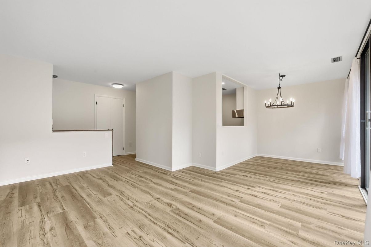 Chandelier, Empty room, Interior, Wood Texture Flooring