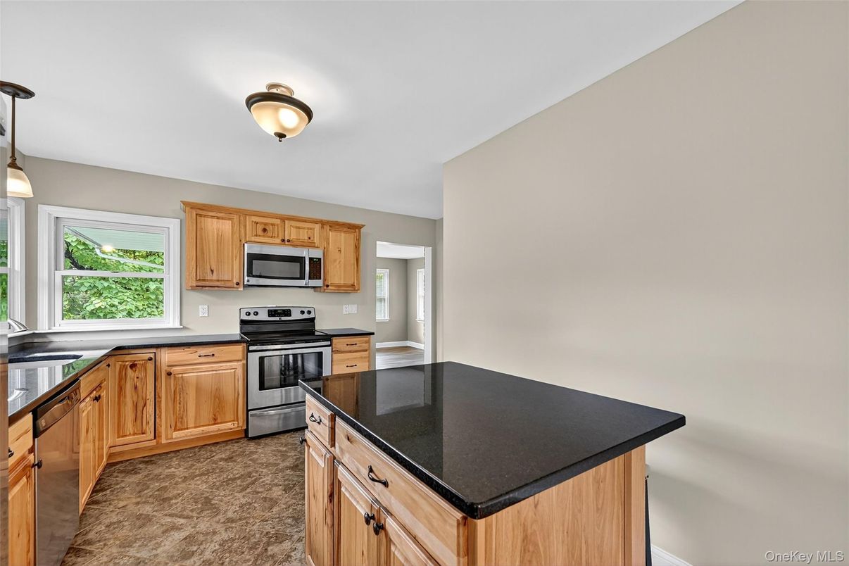 Interior, Kitchen, Pendant Lights, Stainless Steel Appliances