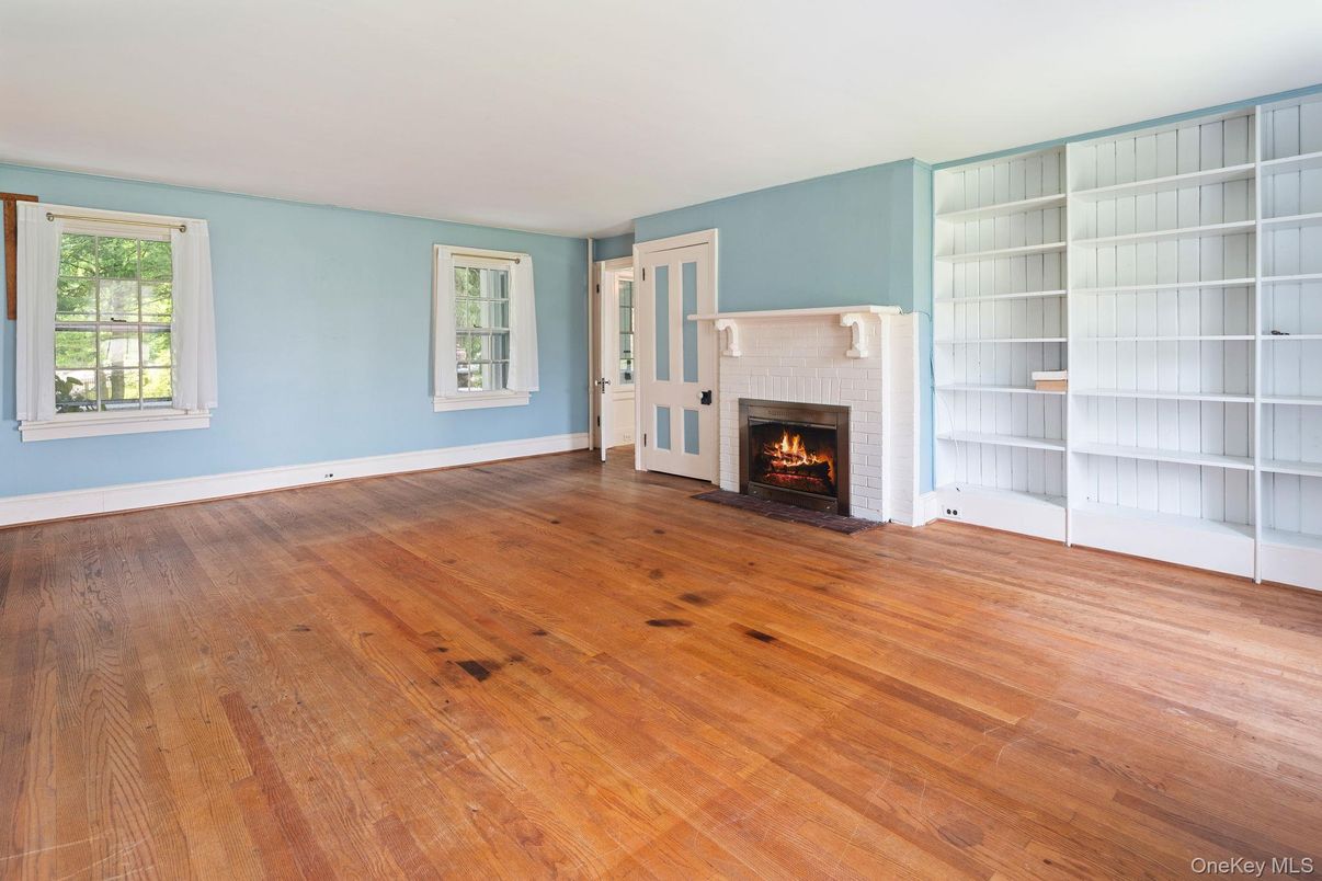 Empty room, Fireplace, Interior, Wood Texture Flooring