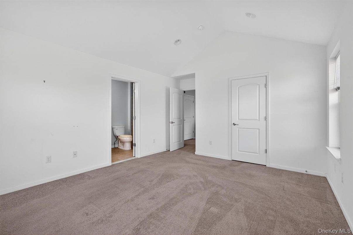 Bathroom, Empty room, Interior