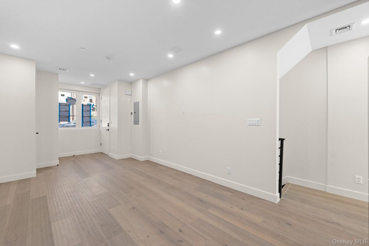 Elevator, Empty room, Interior, Recessed Lighting, Wood Texture Flooring