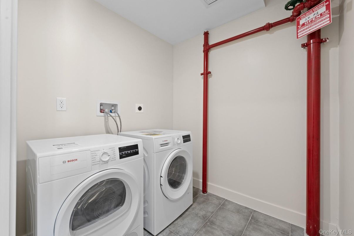 Interior, Washer