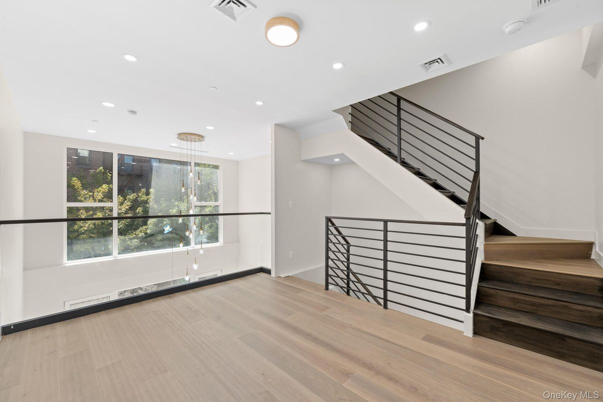 Interior, Pendant Lights, Recessed Lighting, Wood Texture Flooring