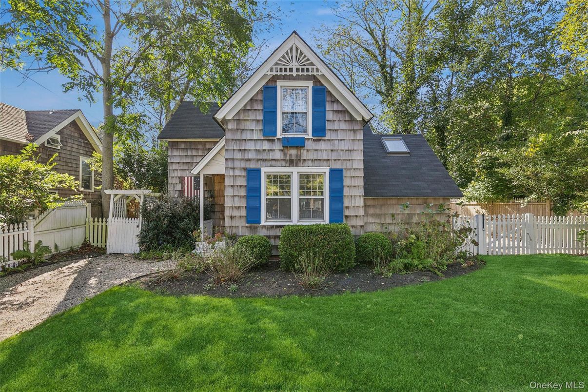 Backyard, Exterior, Facade, A Frame