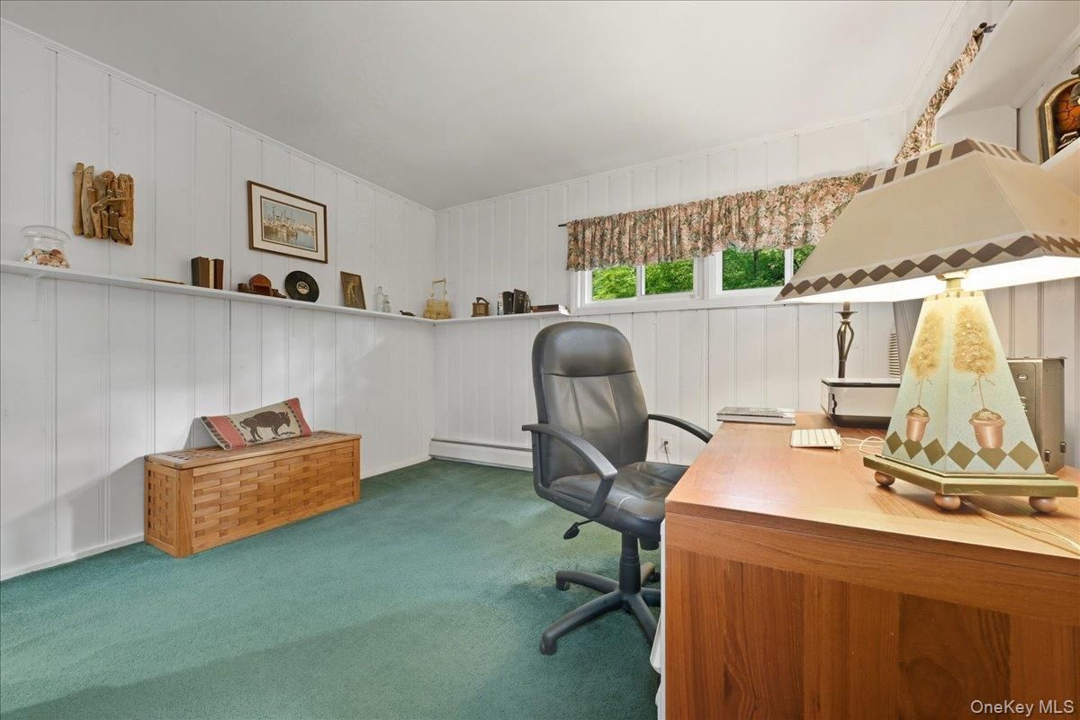 Home Office, Interior