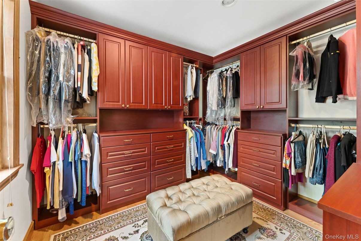 Interior, Recessed Lighting, Walk-in Closets