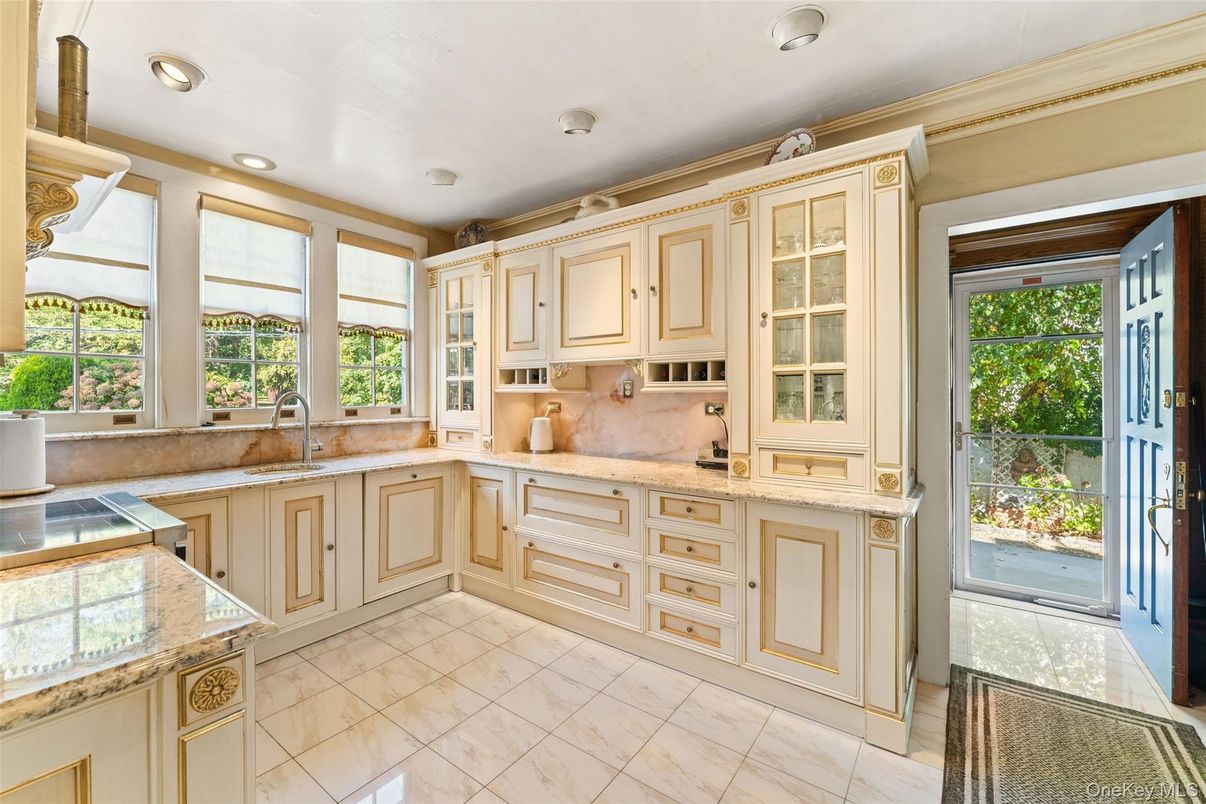 Interior, Kitchen, Marble, Recessed Lighting