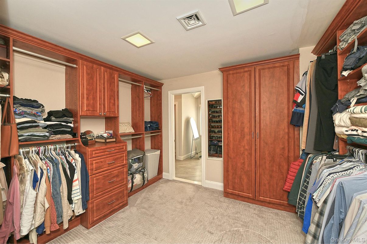 Interior, Recessed Lighting, Walk-in Closets